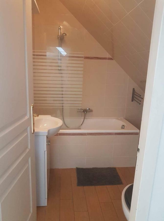 Orleans Appartement 2 Chambres Avec Parking 外观 照片